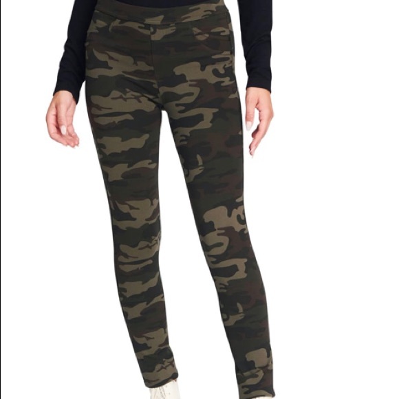 sanctuary anthropologie Pants - Sanctuary Anthropologie camouflage leggings
